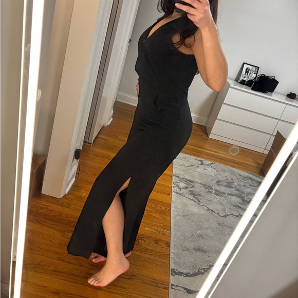 Women’s Black V-Neck Wide-Leg Jumpsuit - Picture 3 of 4